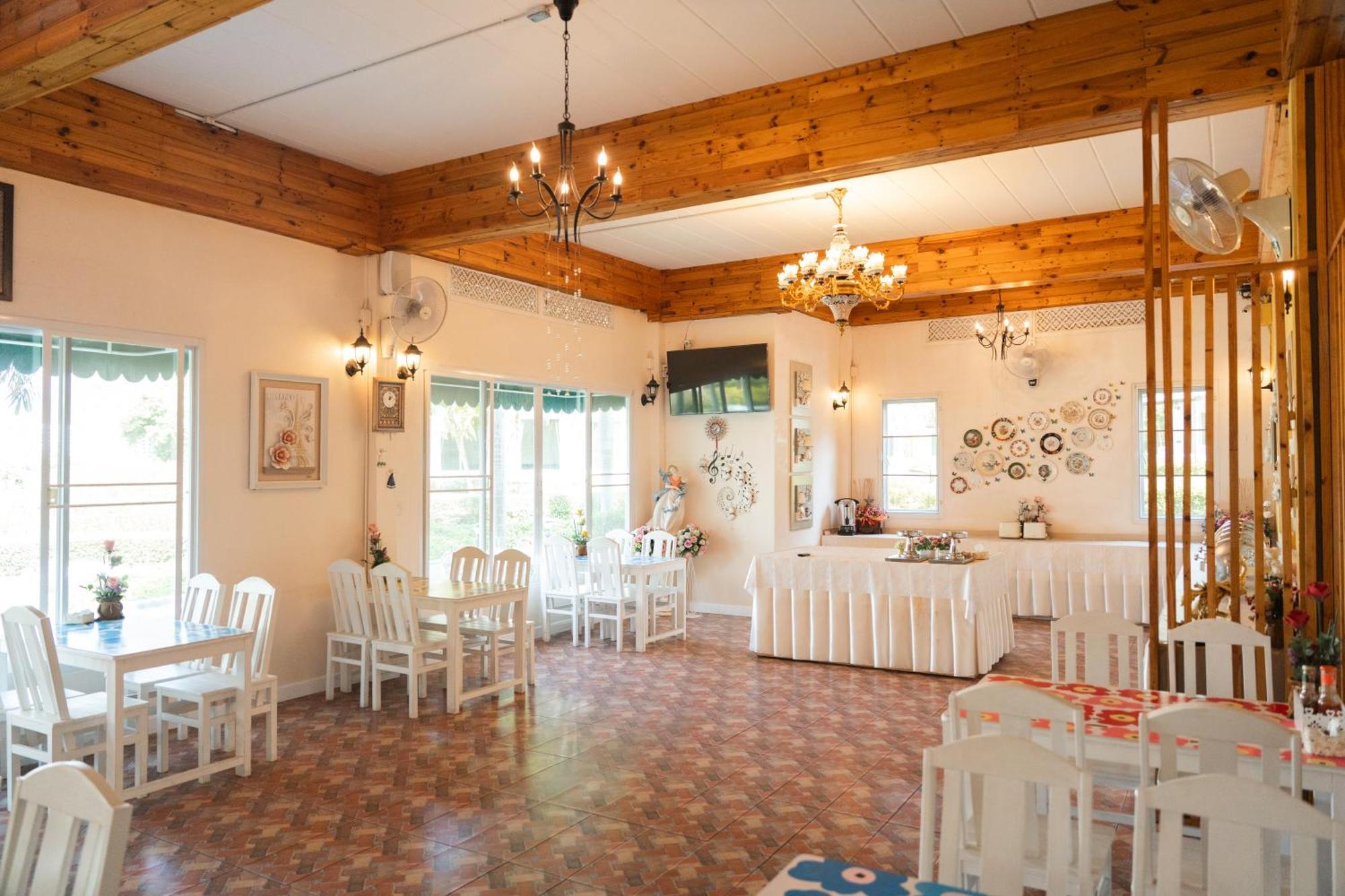 Villa Reina Resort Nong Nam Daeng Εξωτερικό φωτογραφία